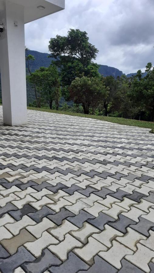 Crystal Riverston Deck Matale Exterior foto