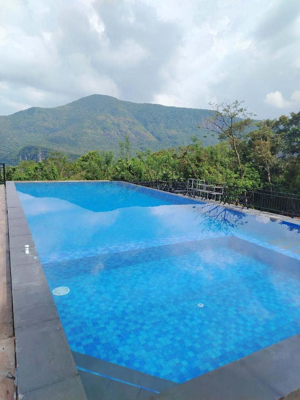 Crystal Riverston Deck Matale Exterior foto